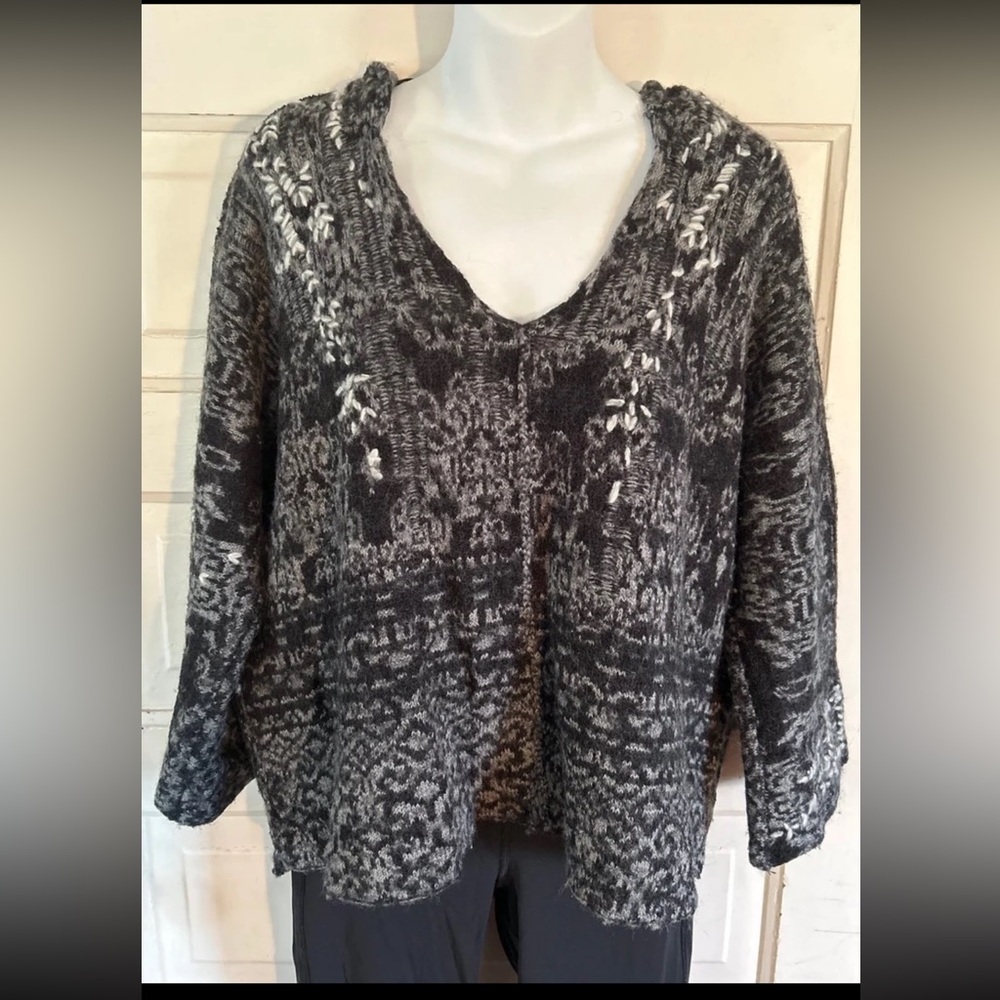 Free People Wool/Alpaca Hooded, Sweater. Black, White and Gray Size S